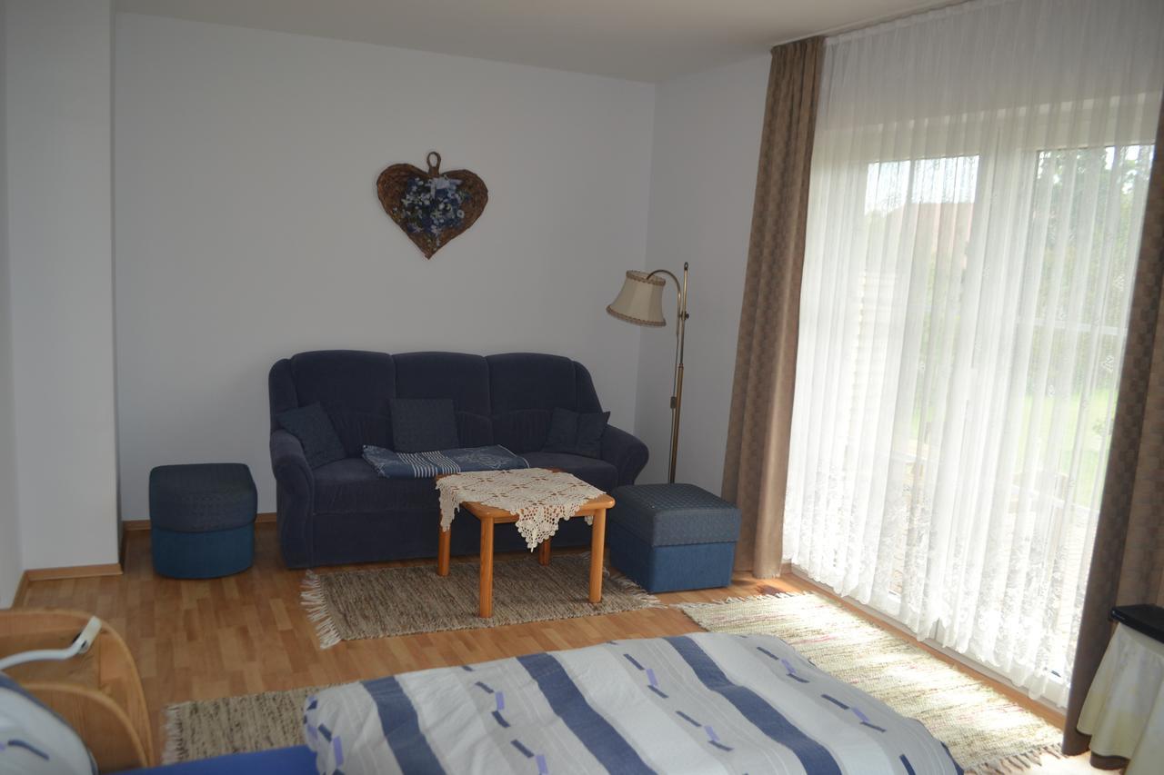 Haus Caecilia Apartment Warmensteinach Exterior photo